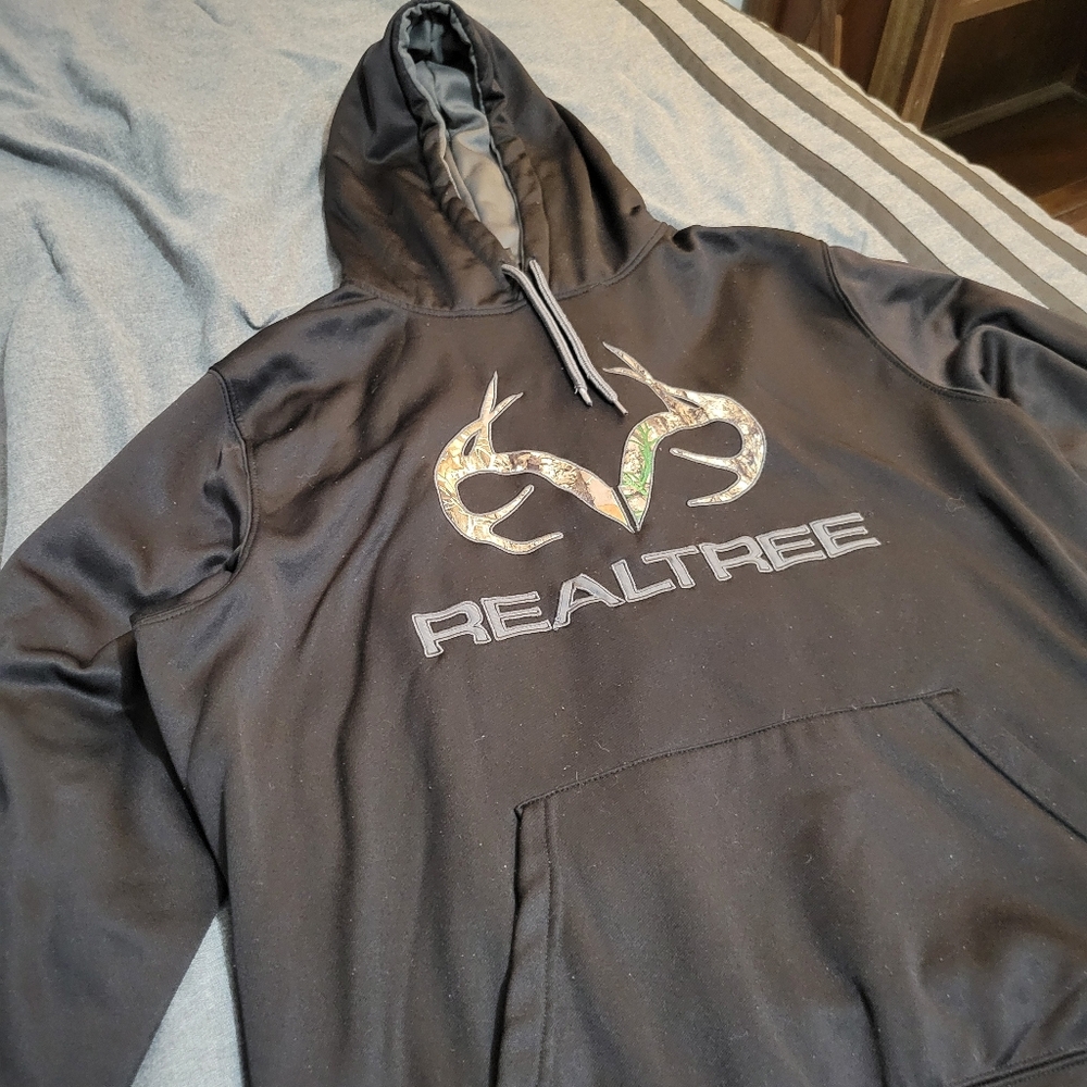 Realtree Black Hoodie With Camo Logo XXL Great Price Bundle And Save